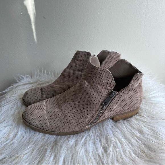 Universal Thread brown ankle boots shoes size 8.5 - Picture 10 of 10